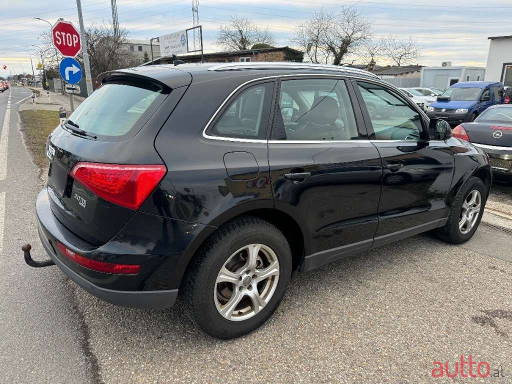 2010' Audi Q5 photo #6