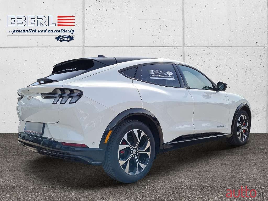 2023' Ford Mustang Mach-E photo #5