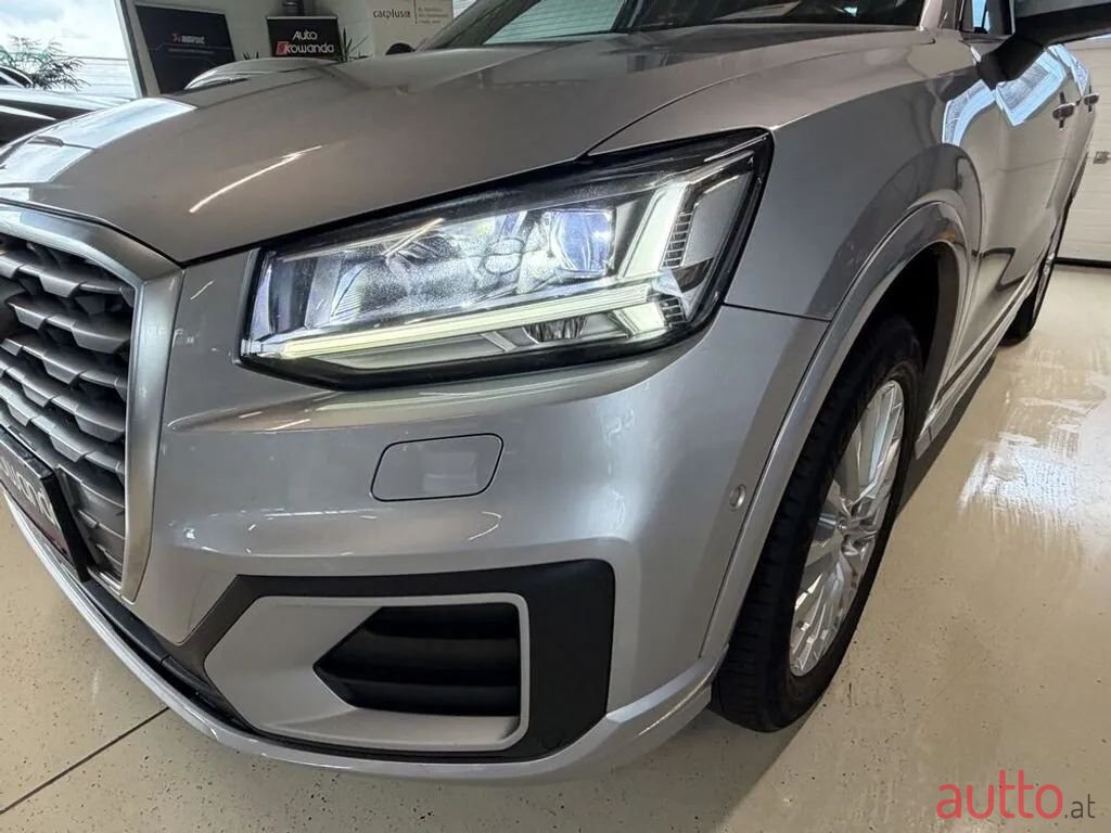 2017' Audi Q2 photo #5