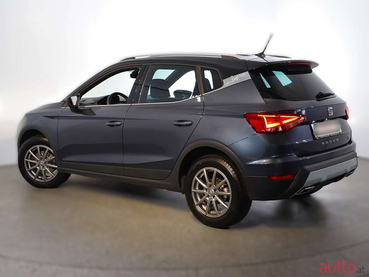 2020' SEAT Arona photo #3