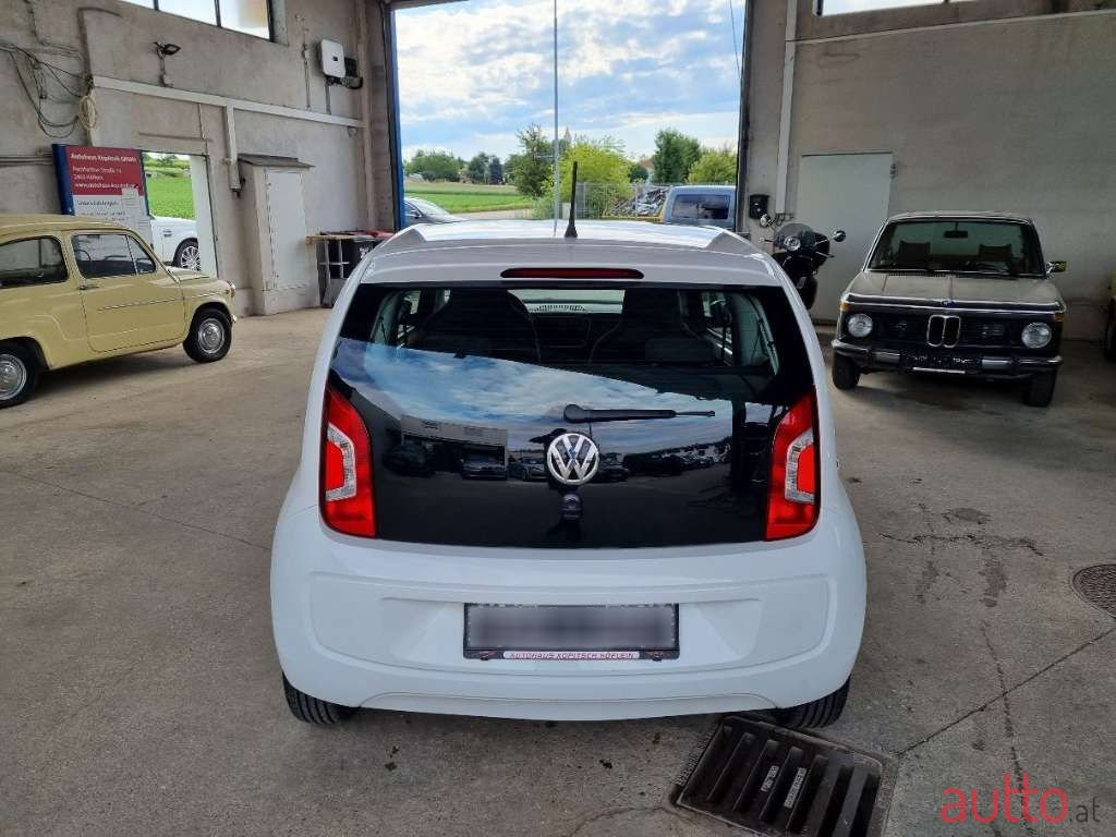 2016' Volkswagen Up! photo #6
