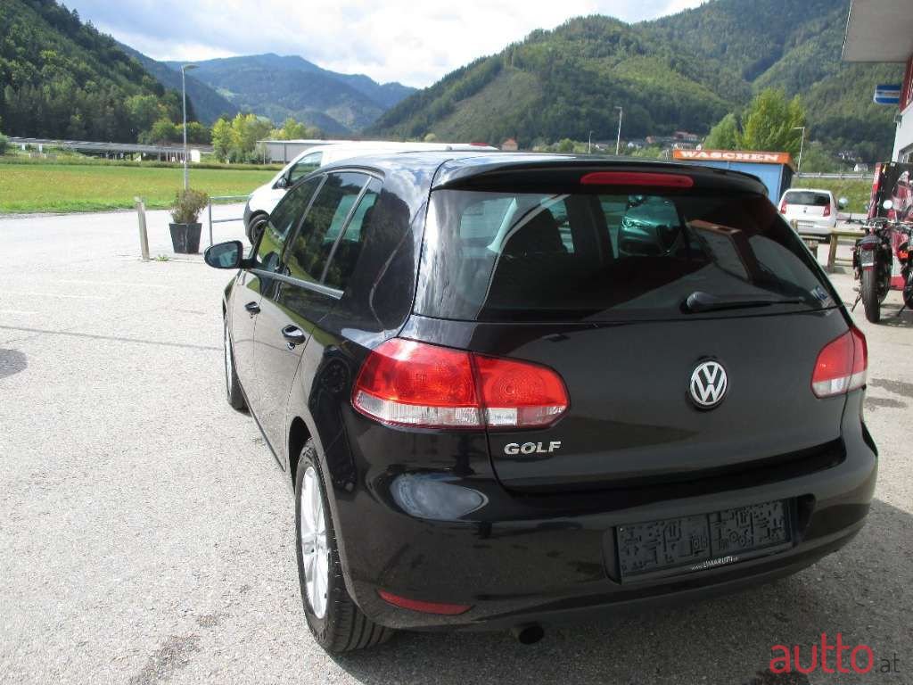 2012' Volkswagen Golf photo #6