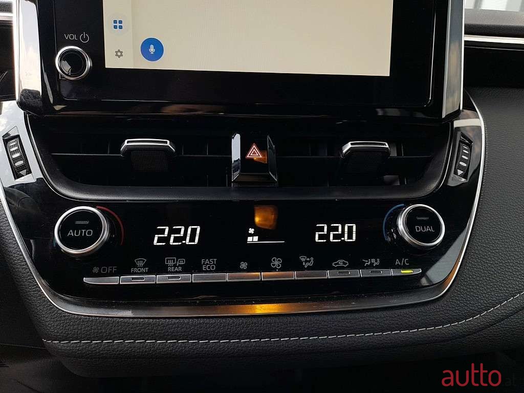 2022' Toyota Corolla photo #6