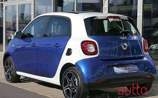2019' Smart Forfour photo #1