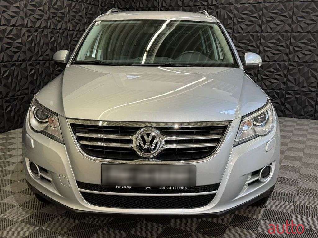 2008' Volkswagen Tiguan photo #4