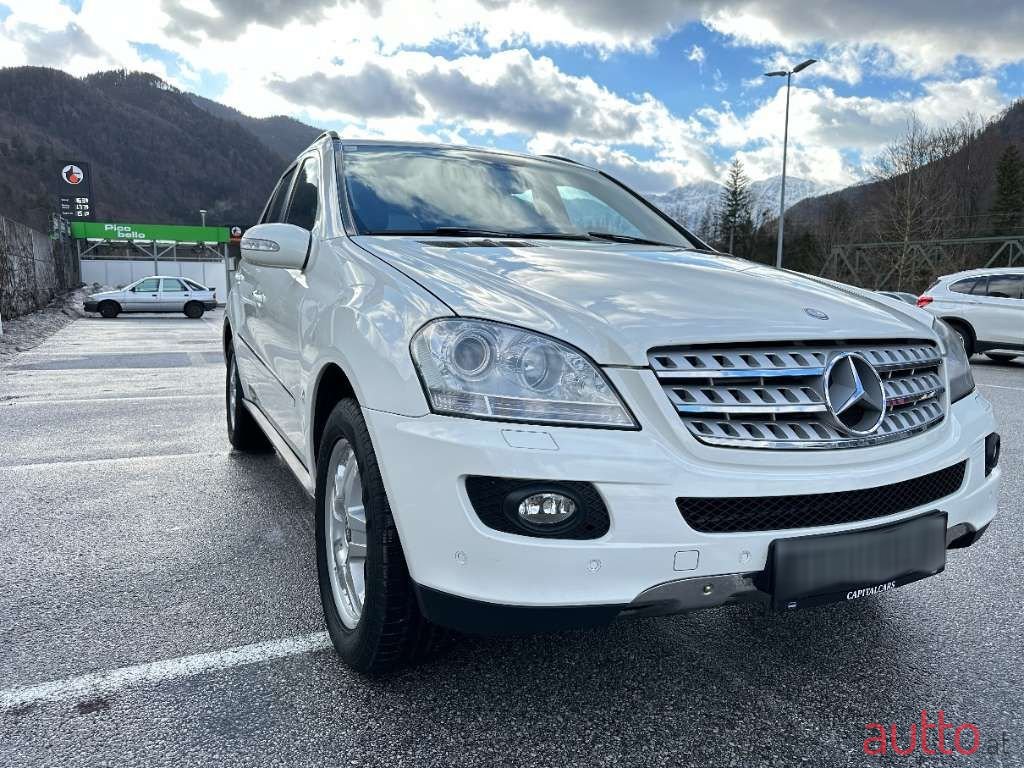 2007' Mercedes-Benz M-Klasse photo #3