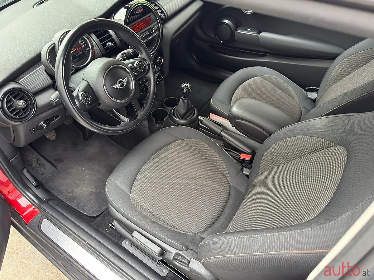 2016' MINI Cooper photo #5