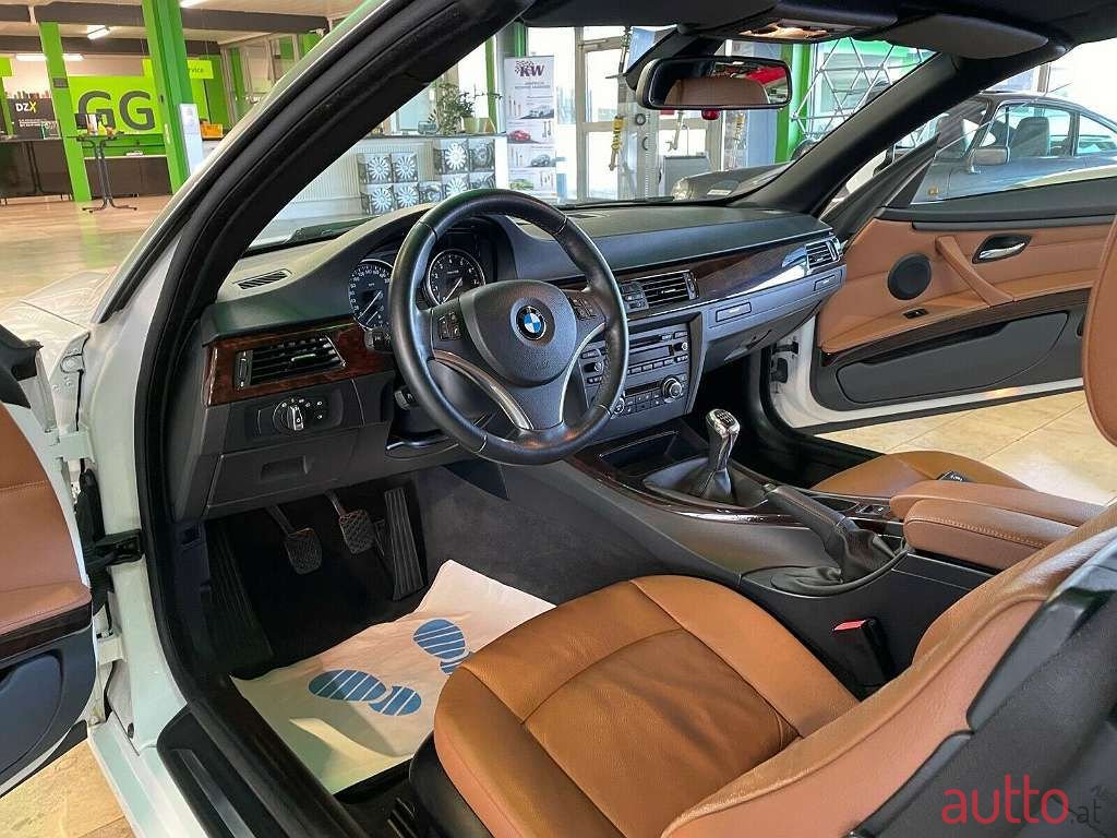 2012' BMW 3Er-Reihe photo #5