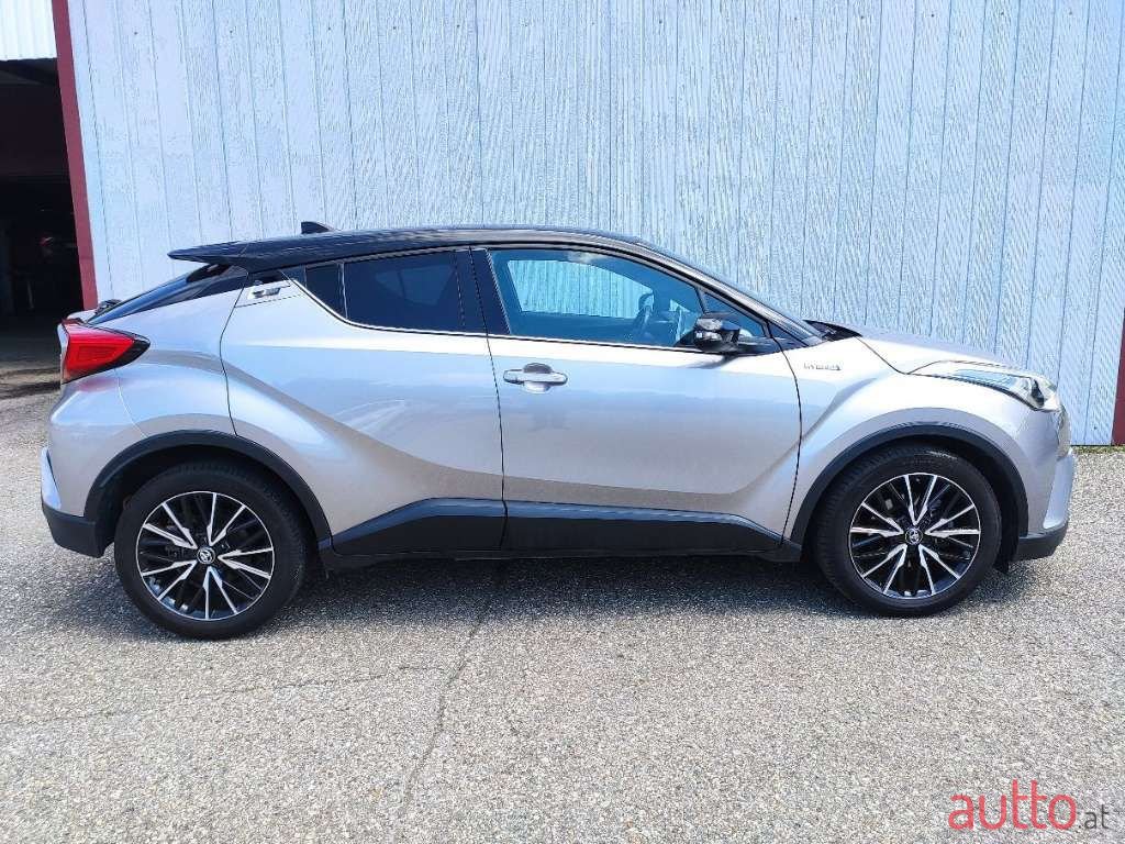 2018' Toyota C-Hr photo #3
