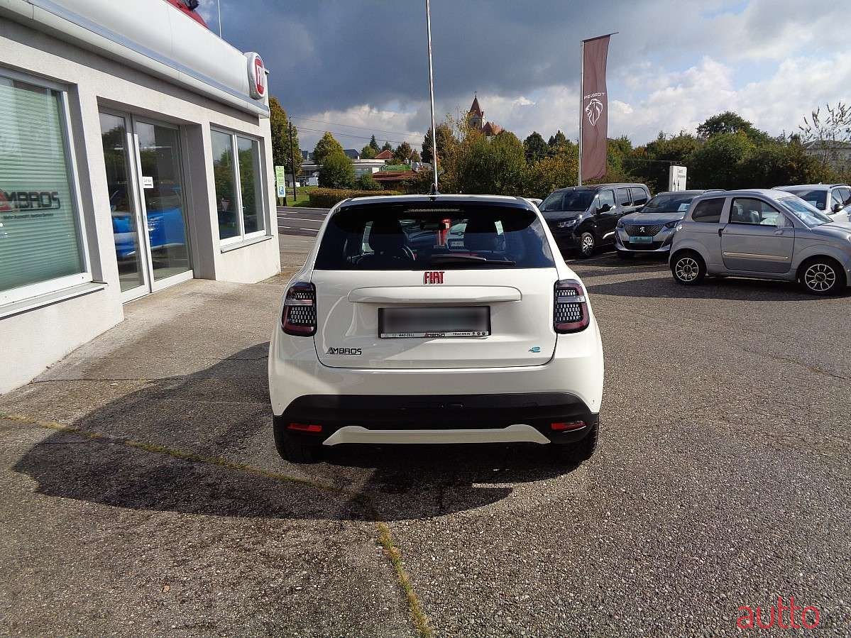 2024' Fiat 600E photo #5