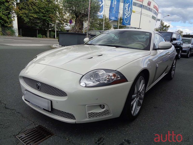 2009' Jaguar XKR photo #1