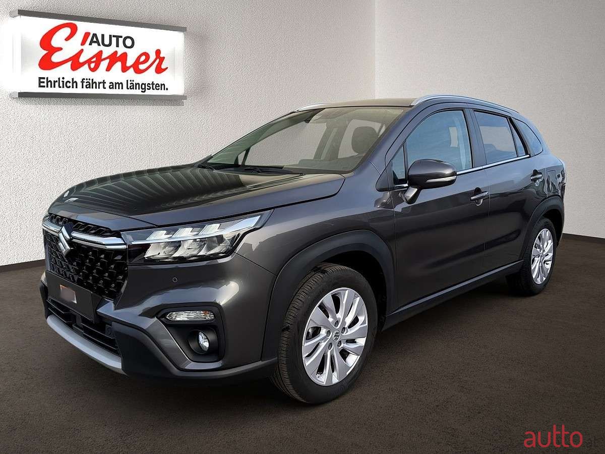 2023' Suzuki S-Cross photo #3
