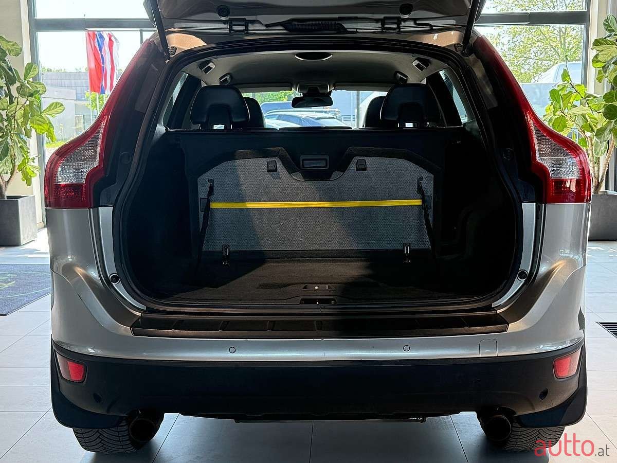 2012' Volvo XC60 photo #6