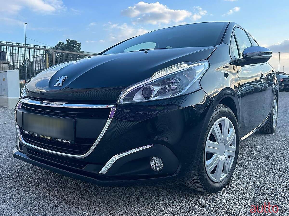2018' Peugeot 208 photo #2