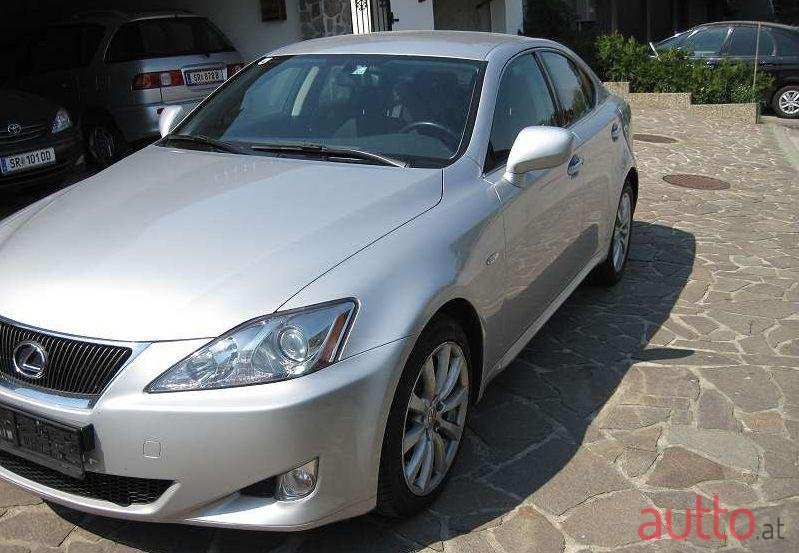 2007' Lexus IS photo #1