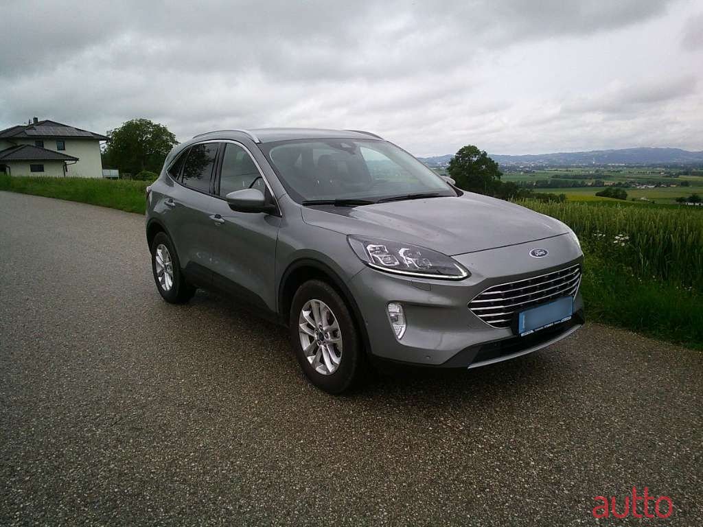 2023' Ford Kuga photo #6