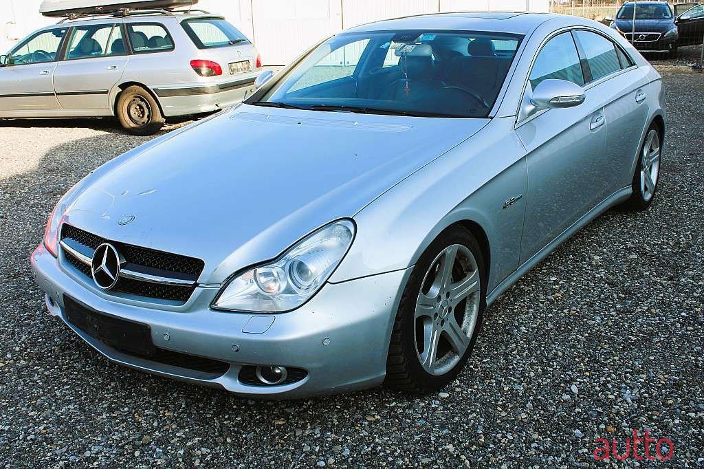 2005' Mercedes-Benz Cls-Klasse photo #2