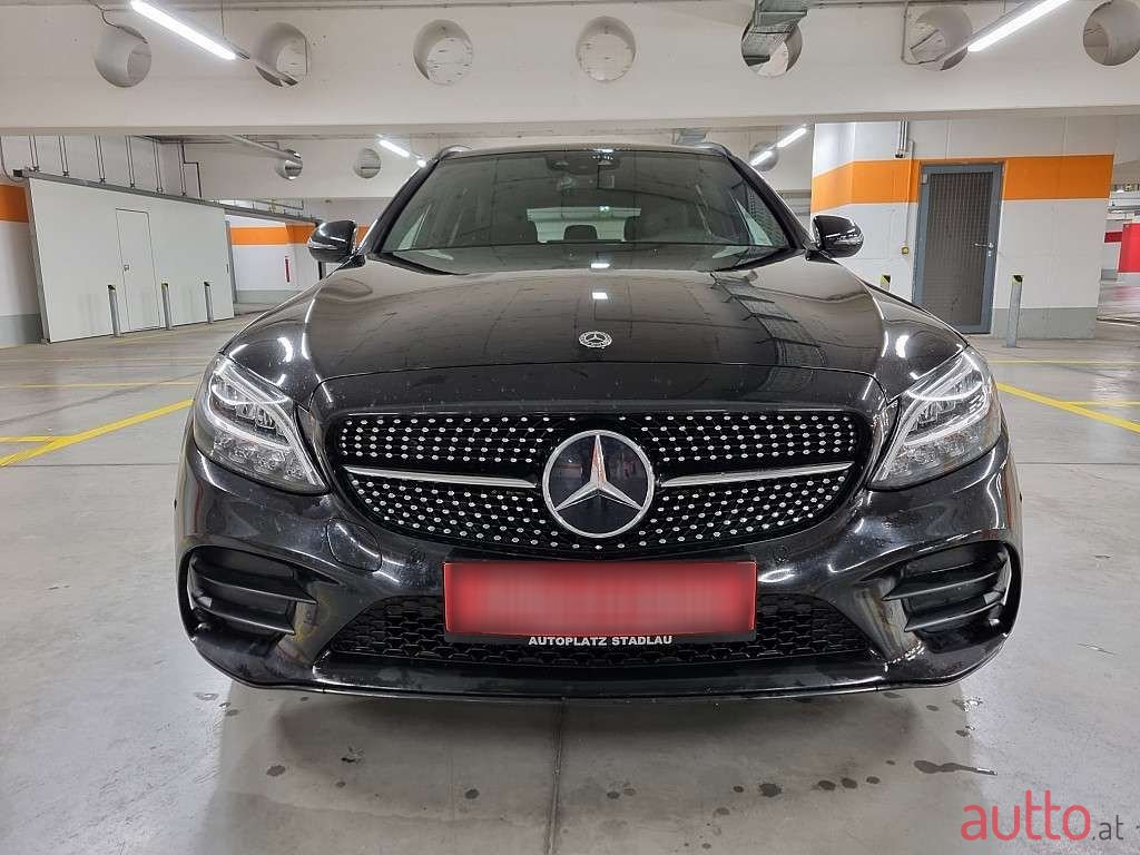 2018' Mercedes-Benz C-Klasse photo #3
