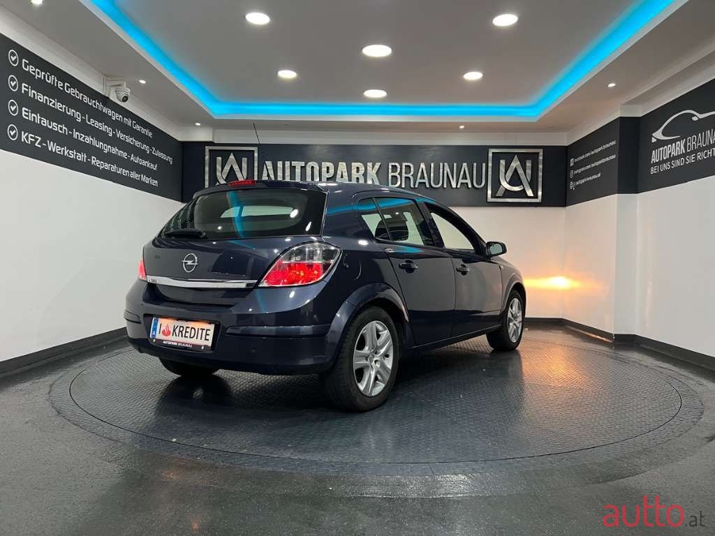 2009' Opel Astra photo #6