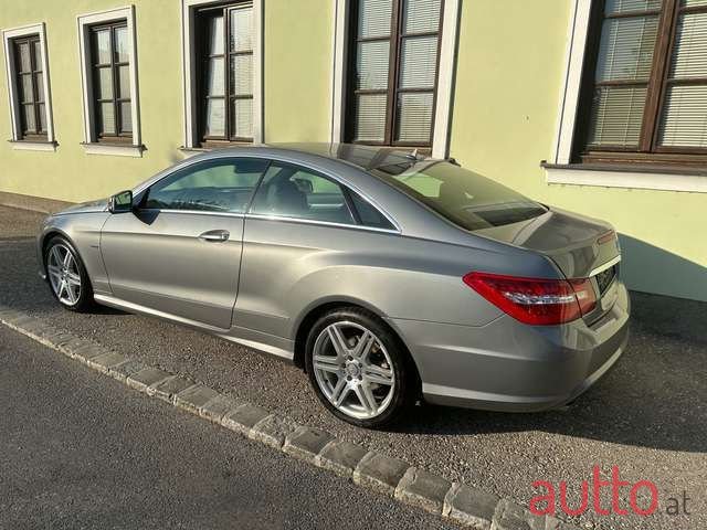 2010' Mercedes-Benz E-Klasse photo #4