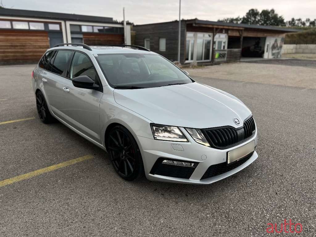 2019' Skoda Octavia photo #3