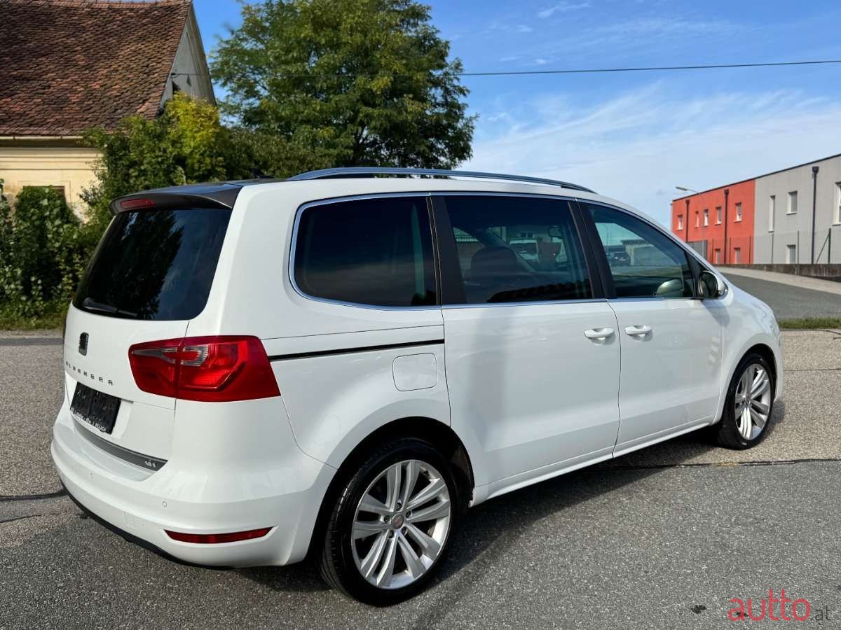 2014' SEAT Alhambra photo #5