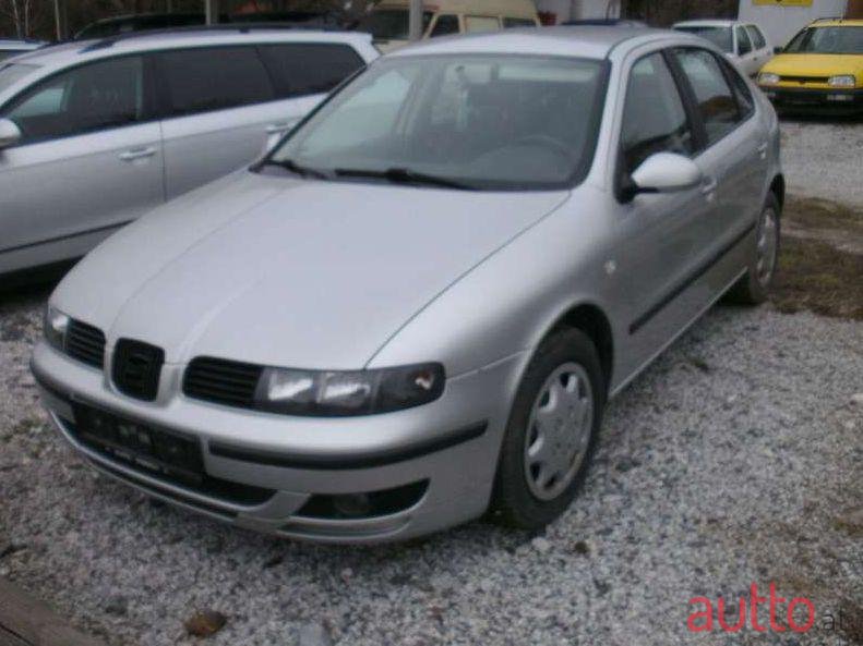 2003' SEAT Leon photo #1