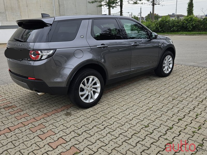 2018' Land Rover Discovery Sport photo #6