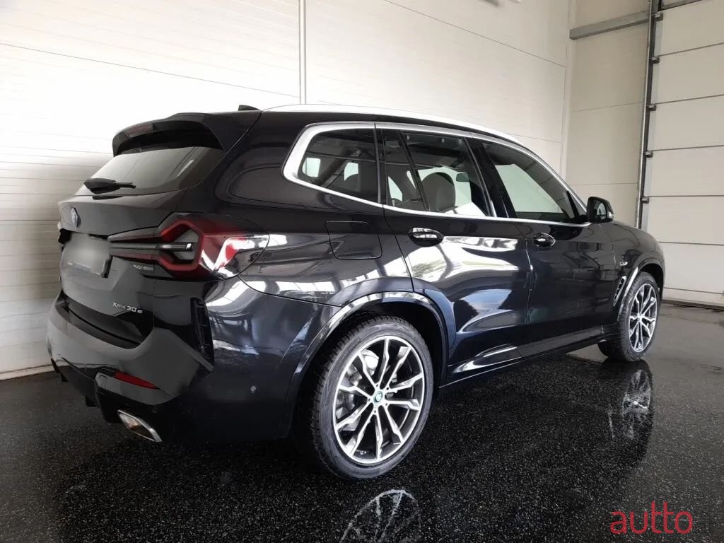 2021' BMW X3 photo #2