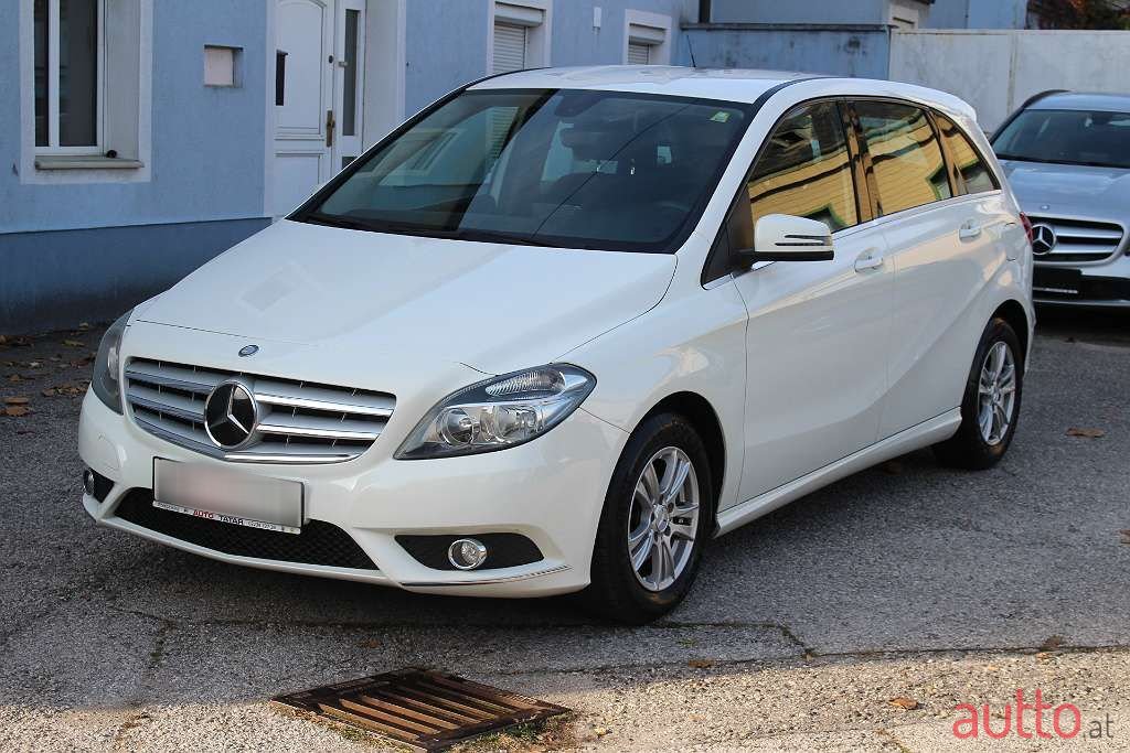 2014' Mercedes-Benz B-Klasse photo #5
