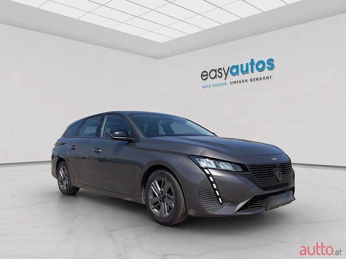 2022' Peugeot 308 photo #3