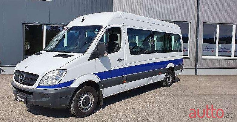 2010' Mercedes-Benz Sprinter photo #1