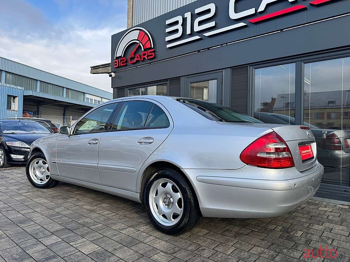 2005' Mercedes-Benz E-Klasse photo #6