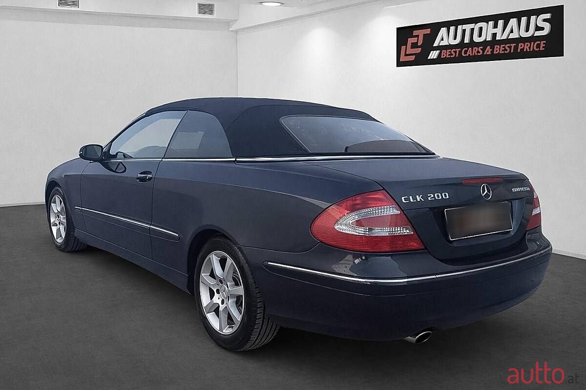 2004' Mercedes-Benz Clk-Klasse photo #3
