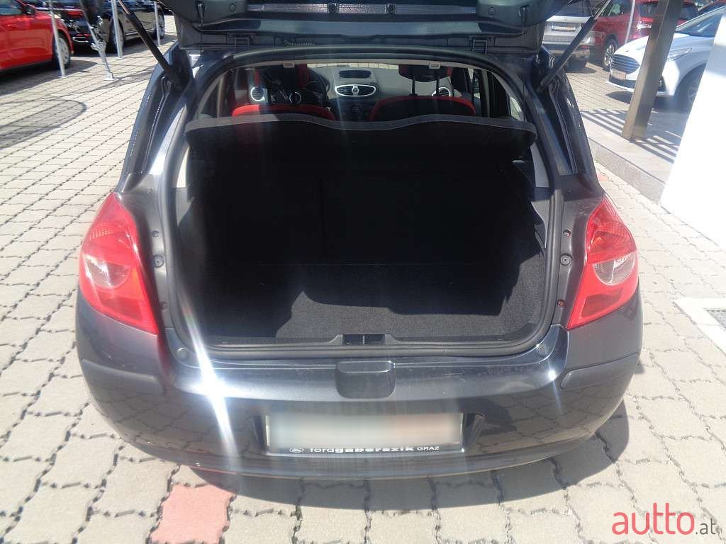 2007' Renault Clio photo #5