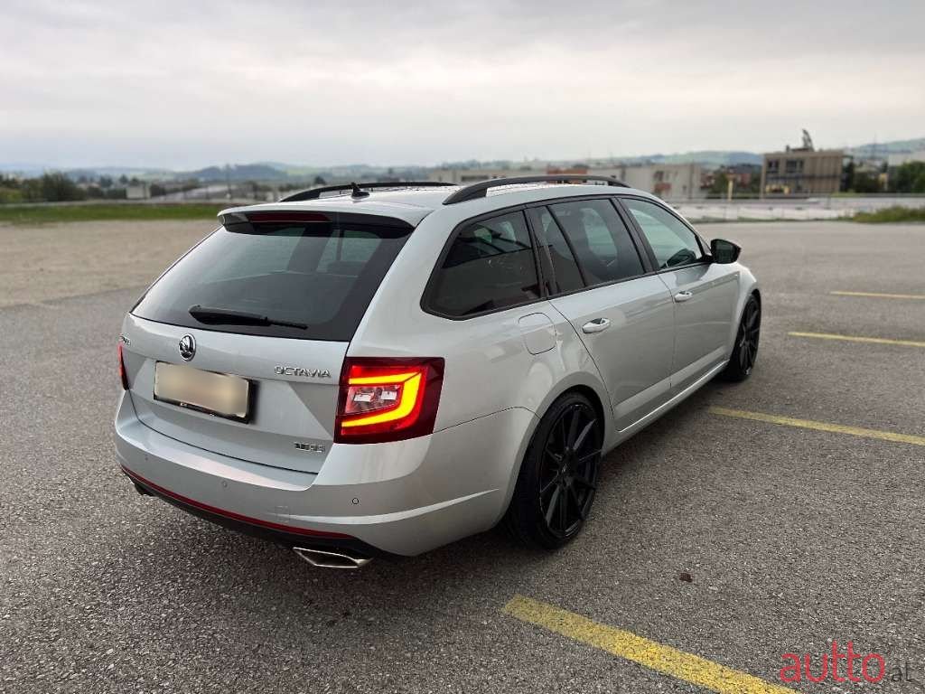 2019' Skoda Octavia photo #5