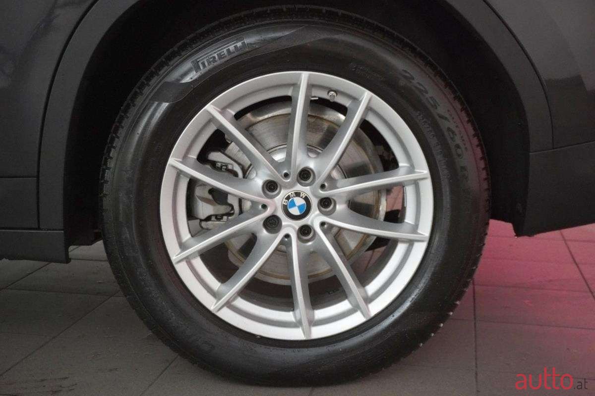 2022' BMW X3 photo #4