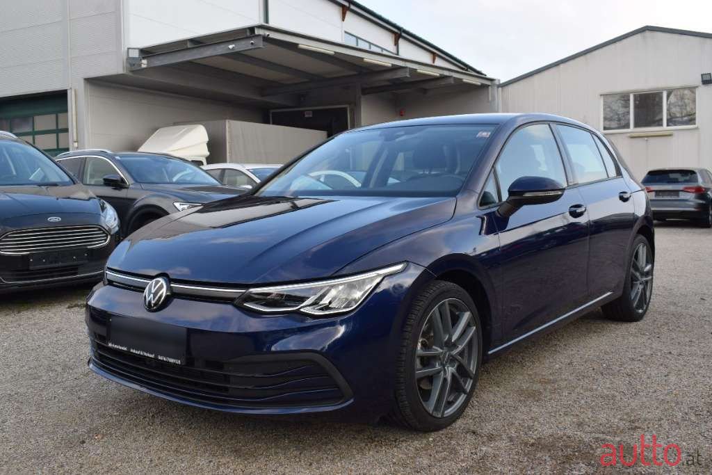 2020' Volkswagen Golf photo #2