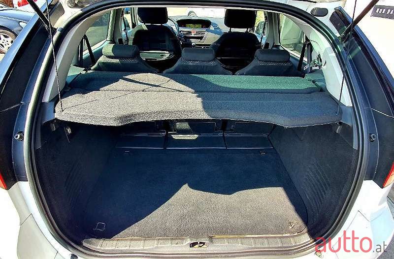 2013' Citroen C4 Picasso photo #6