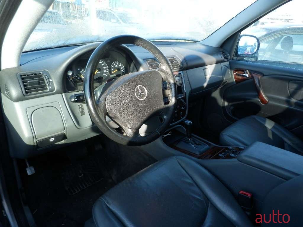 1999' Mercedes-Benz M-Klasse photo #6