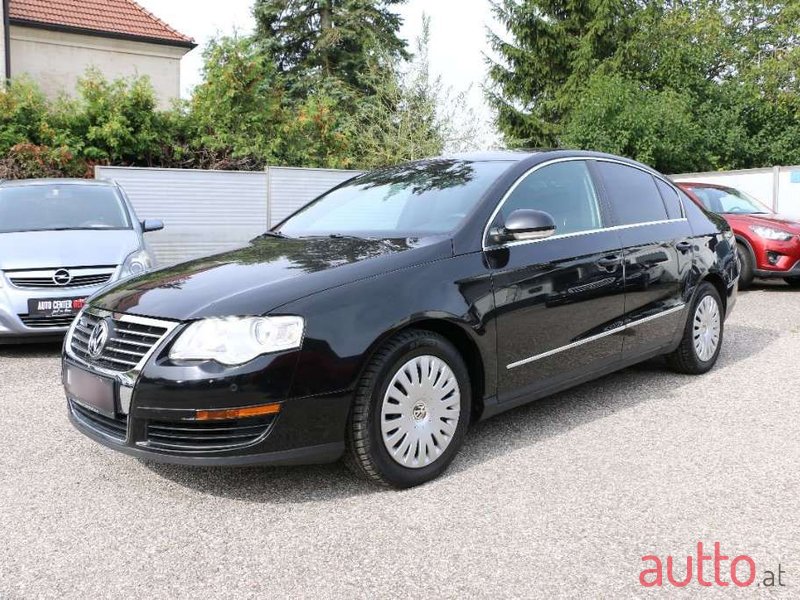 2008' Volkswagen Passat photo #3