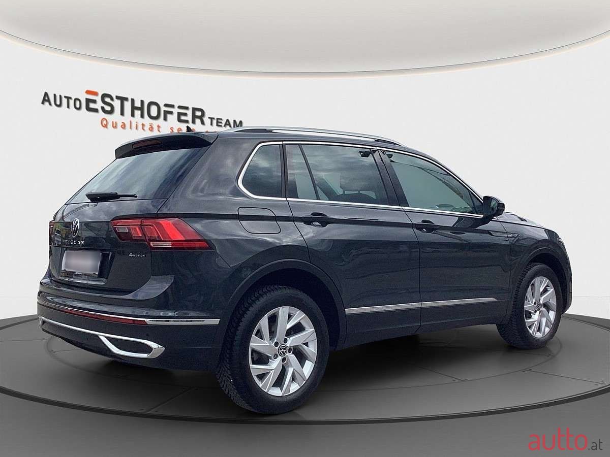 2023' Volkswagen Tiguan photo #5