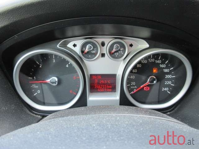 2010' Ford Focus photo #6