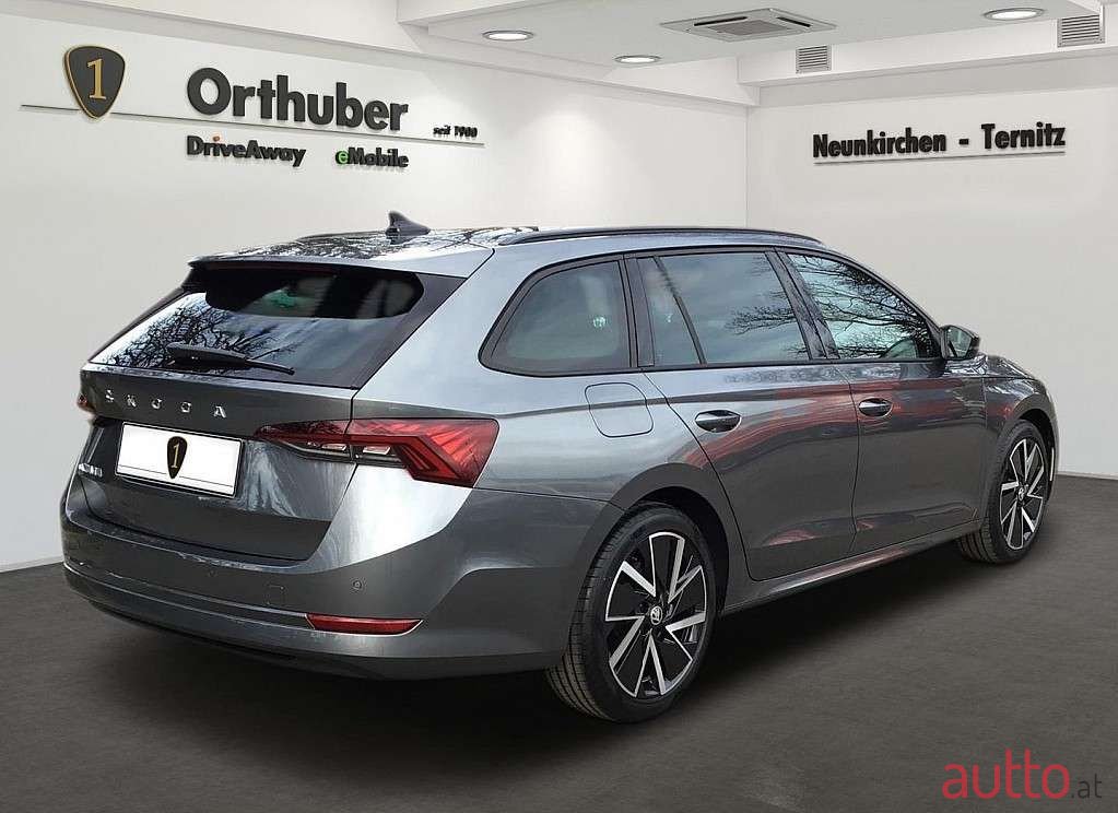 2023' Skoda Octavia photo #4