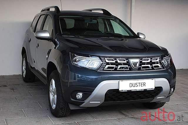 2022' Dacia Duster photo #2