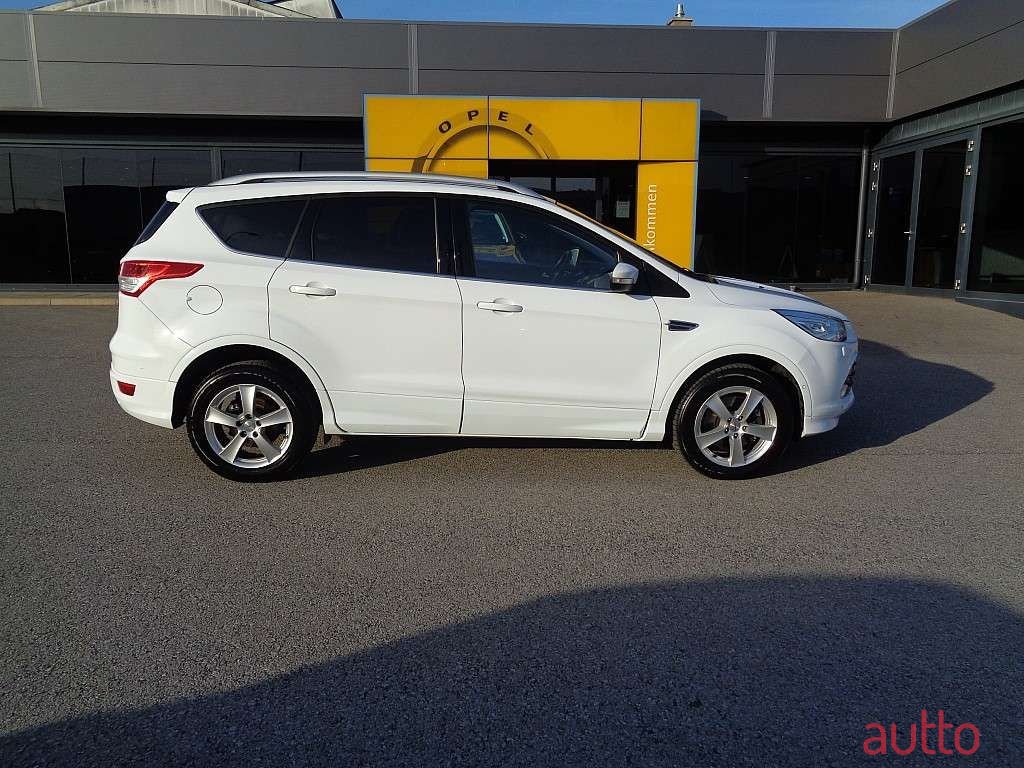 2016' Ford Kuga photo #2