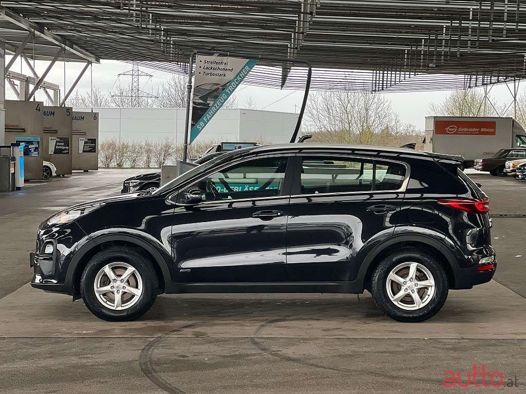 2020' Kia Sportage photo #5