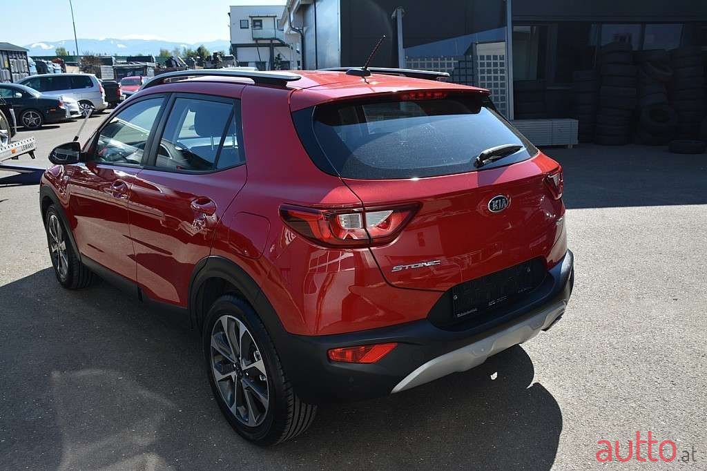 2017' Kia Stonic photo #4