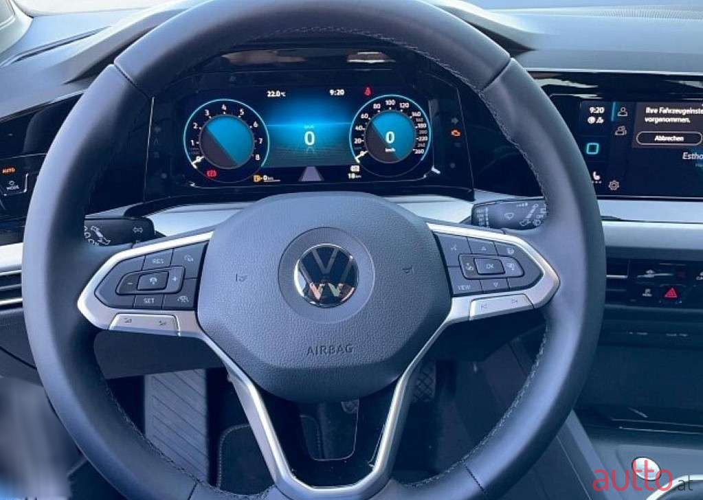 2023' Volkswagen Golf photo #6