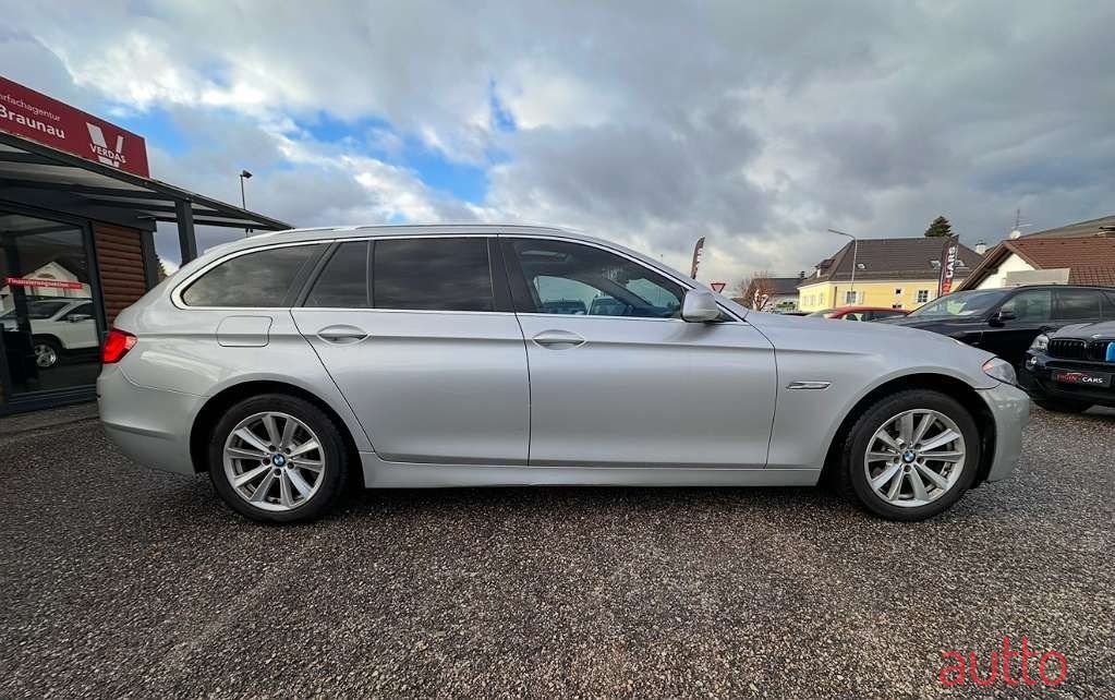 2011' BMW 5Er-Reihe photo #4